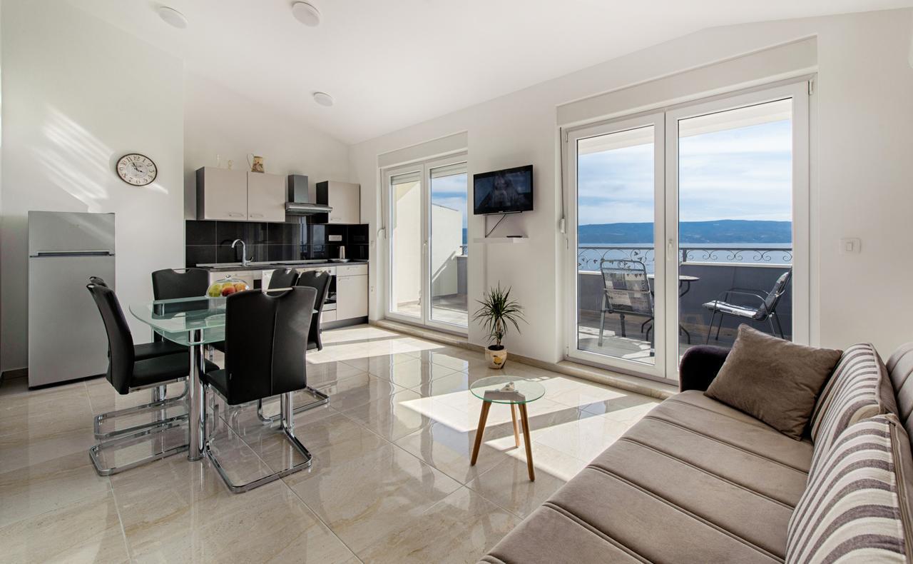 Cezar Luxury Apartment Omis Exterior photo