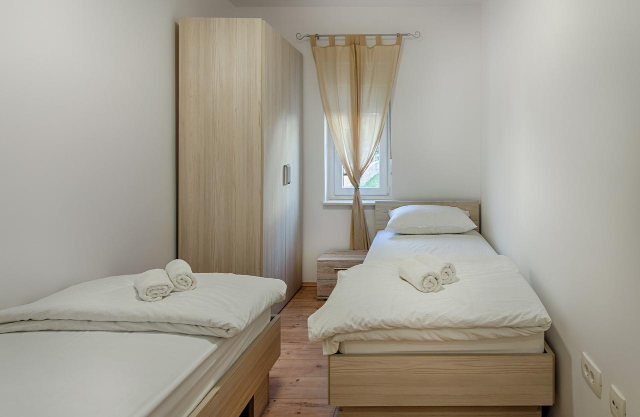 Cezar Luxury Apartment Omis Exterior photo