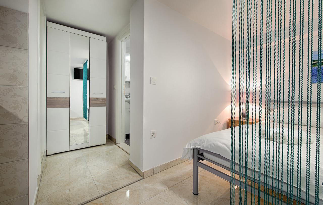 Cezar Luxury Apartment Omis Exterior photo