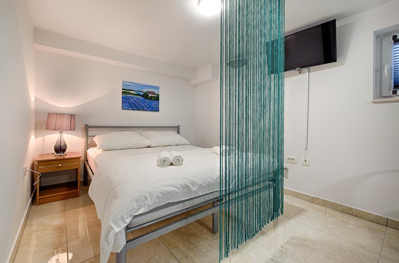 Cezar Luxury Apartment Omis Exterior photo